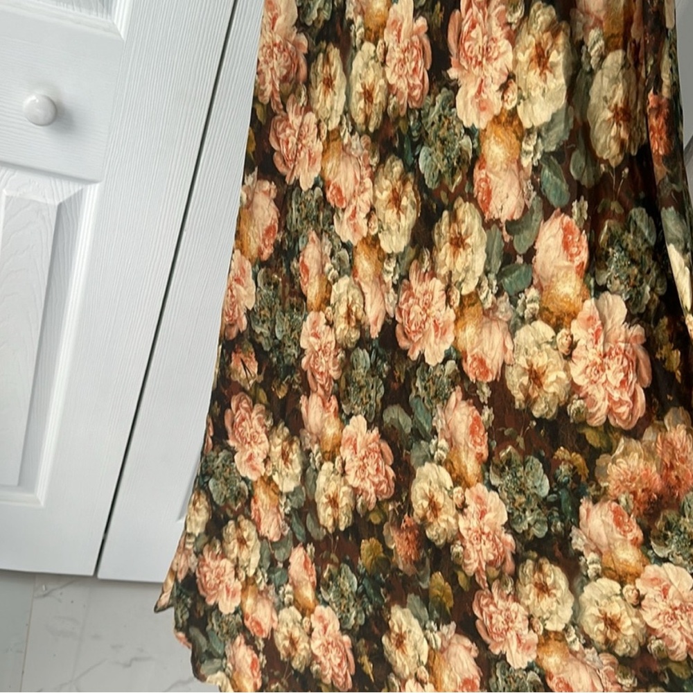 Selkie Floral Dress in Cottage Cravings size XS flutter sleeve 100% silk - Picture 3 of 8
